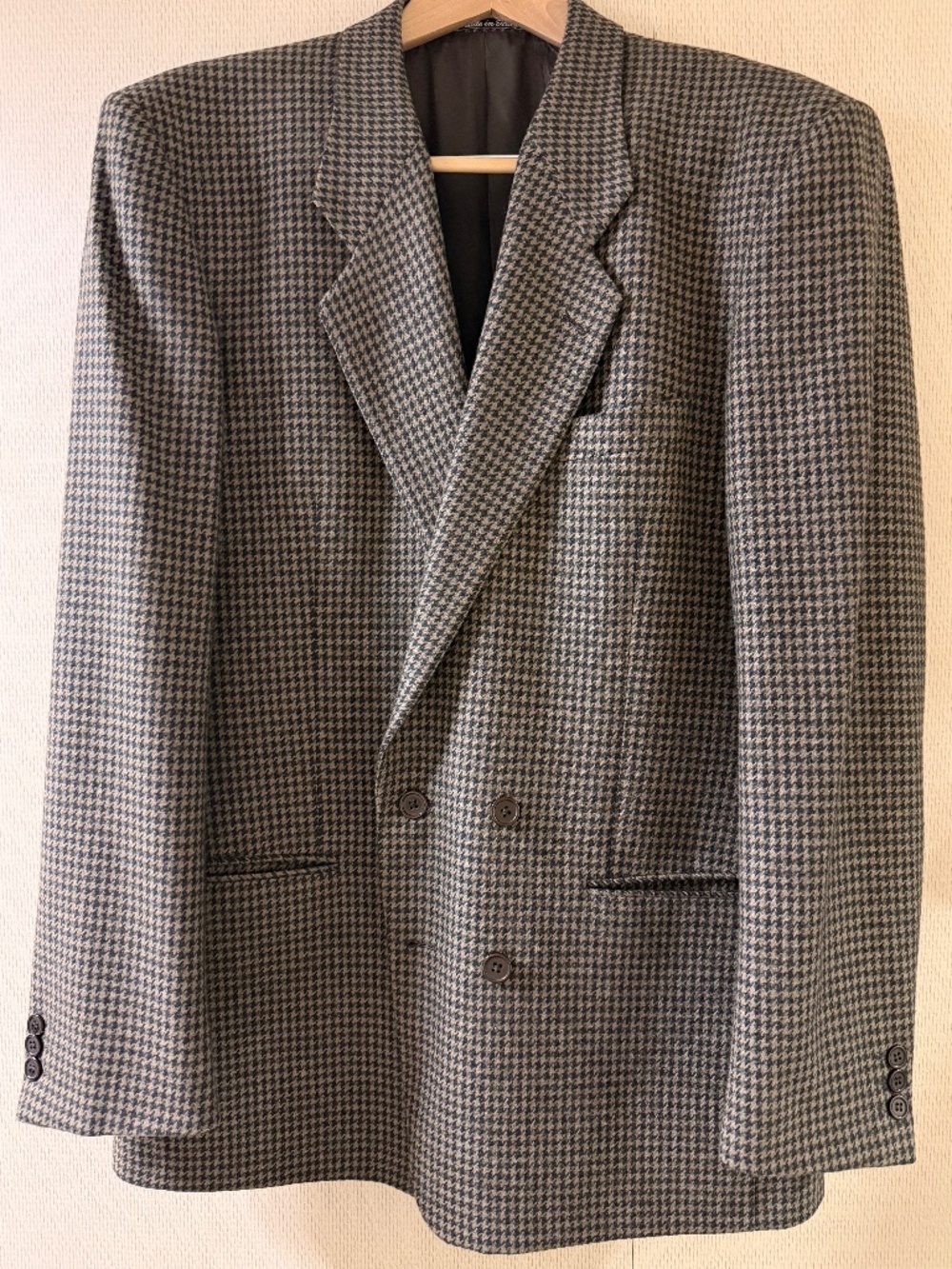 a Virgin Wool/Cashmere MANI by Giorgio Armani Jacket